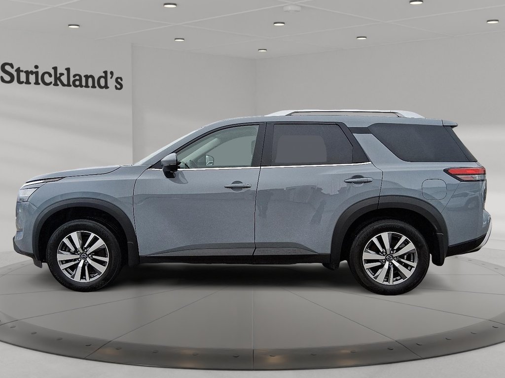 2023 Nissan Pathfinder SL V6 4x4 at in Stratford, Ontario - 5 - w1024h768px