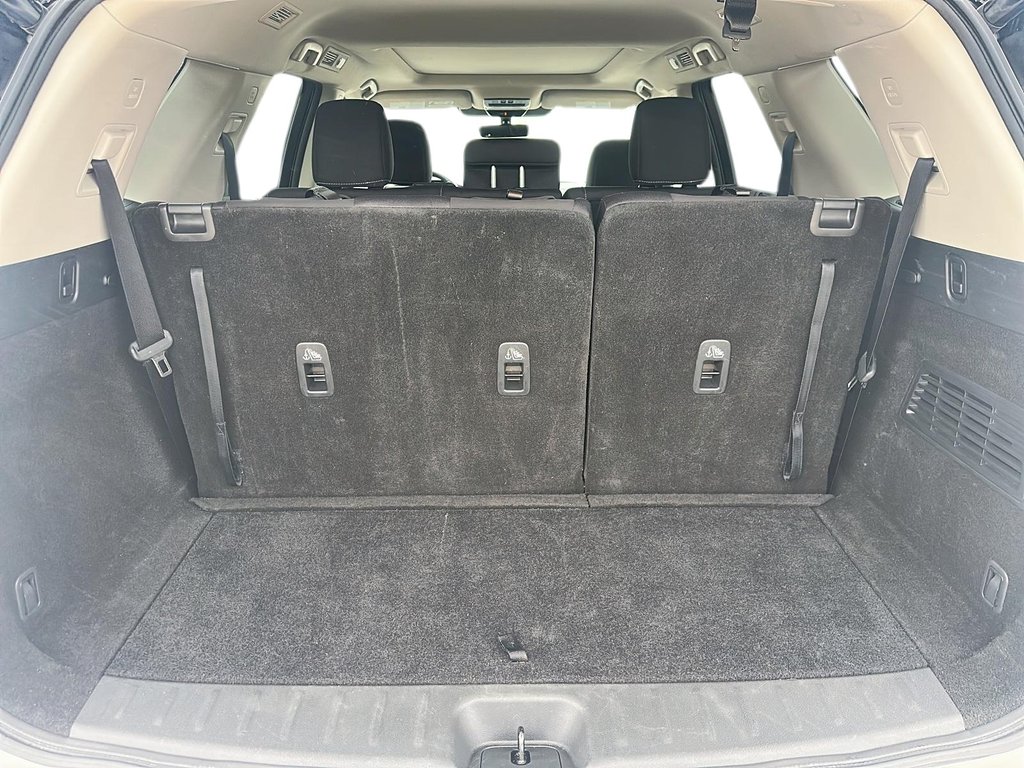 2024 Nissan Pathfinder SV 4WD in Stratford, Ontario - 6 - w1024h768px