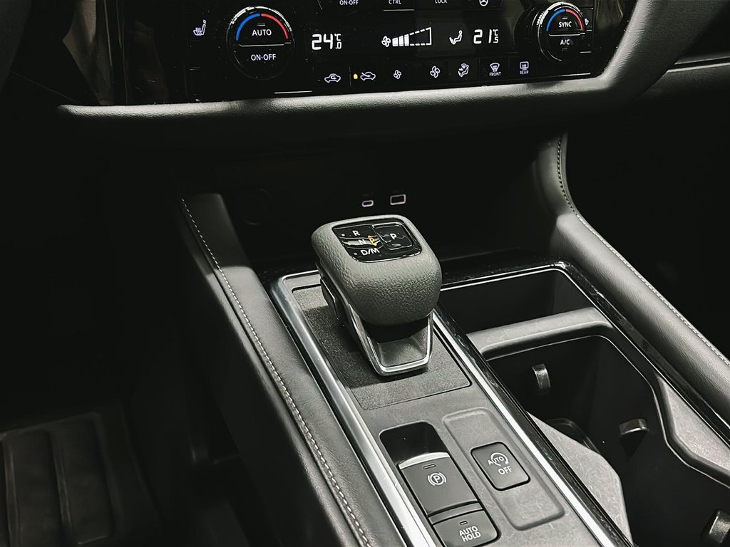 2024 Nissan Pathfinder SV 4WD in Stratford, Ontario - 14 - w1024h768px