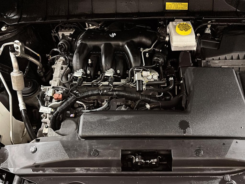 2024 Nissan Pathfinder SV 4WD in Stratford, Ontario - 7 - w1024h768px