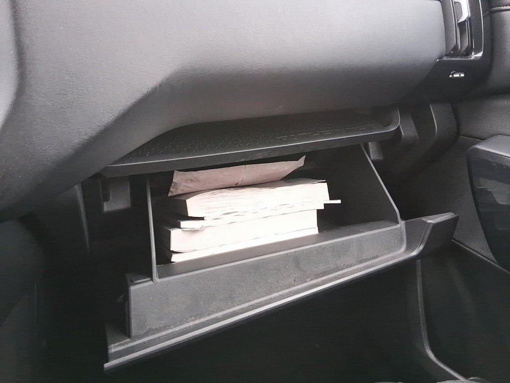 2024 Nissan Pathfinder SV 4WD in Stratford, Ontario - 17 - w1024h768px