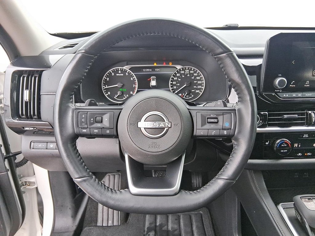 2024 Nissan Pathfinder SV 4WD in Stratford, Ontario - 13 - w1024h768px