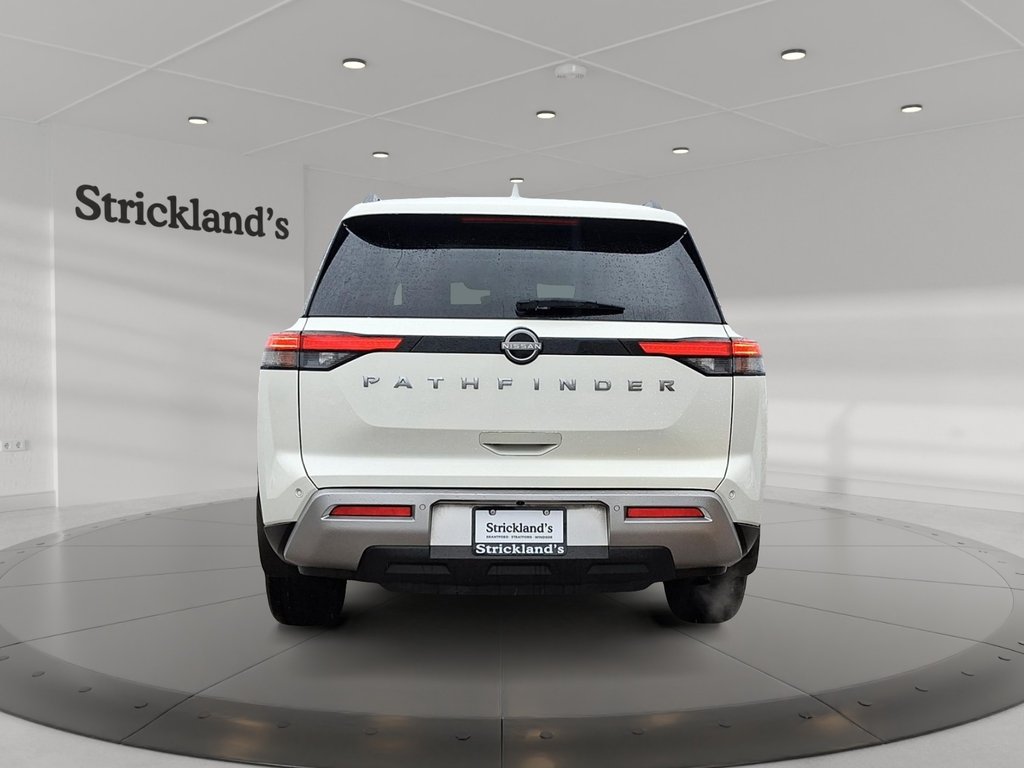 2024 Nissan Pathfinder SV 4WD in Stratford, Ontario - 3 - w1024h768px
