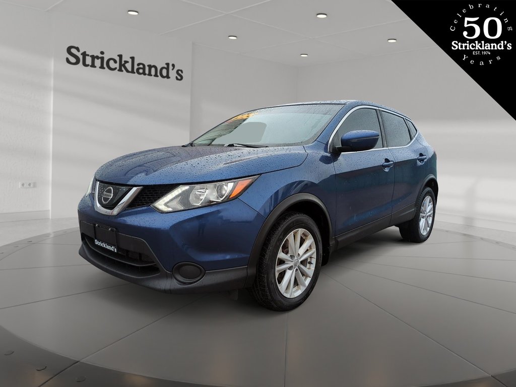 2018  Qashqai S AWD CVT in Stratford, Ontario - 1 - w1024h768px