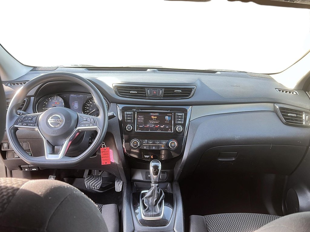 2019  Qashqai S AWD CVT in Stratford, Ontario - 5 - w1024h768px