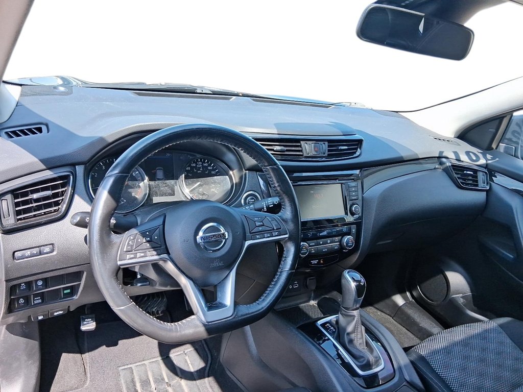 2019 Nissan Qashqai SV AWD CVT in Stratford, Ontario - 11 - w1024h768px