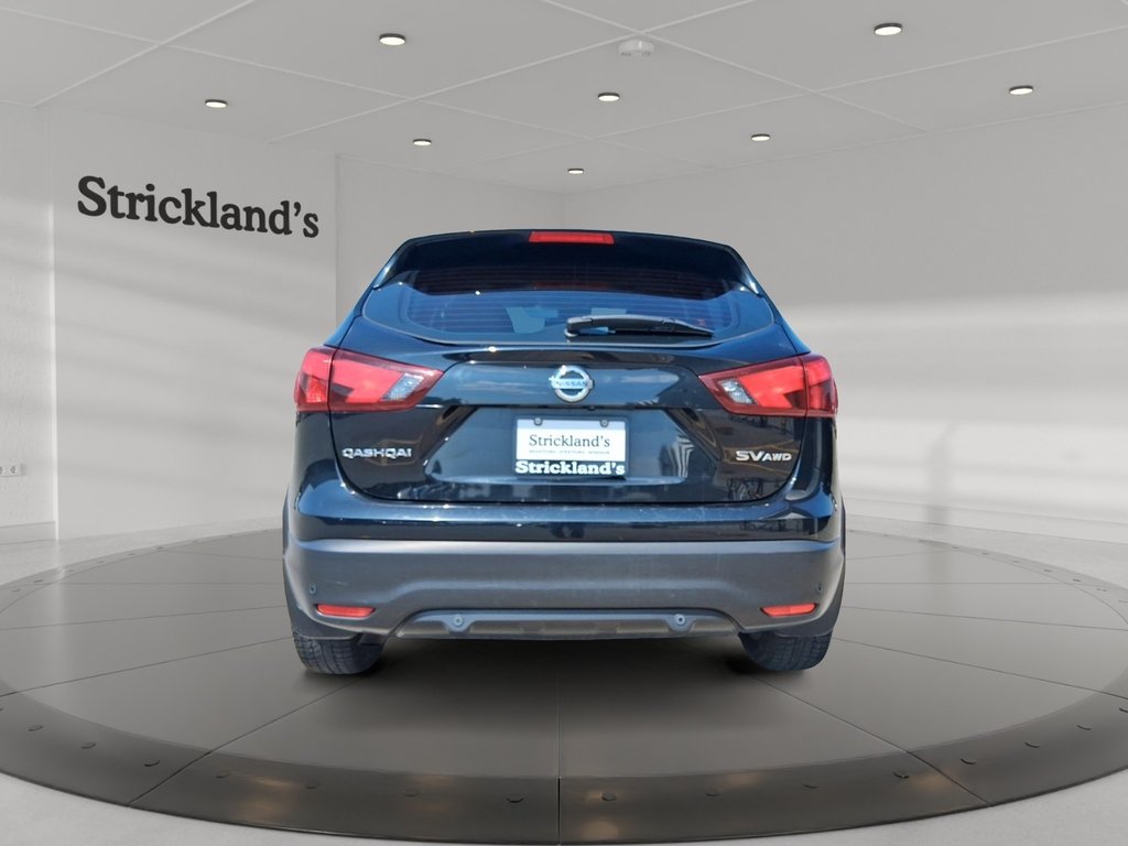 2019 Nissan Qashqai SV AWD CVT in Stratford, Ontario - 3 - w1024h768px