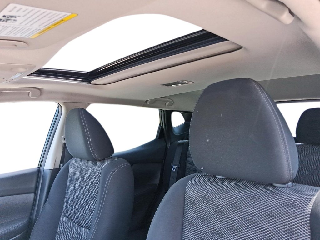 2019 Nissan Qashqai SV AWD CVT in Stratford, Ontario - 19 - w1024h768px
