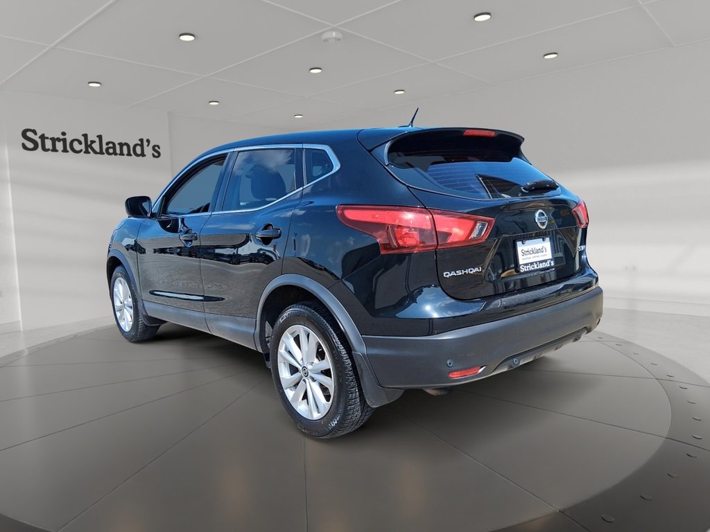 2019 Nissan Qashqai SV AWD CVT in Stratford, Ontario - 4 - w1024h768px