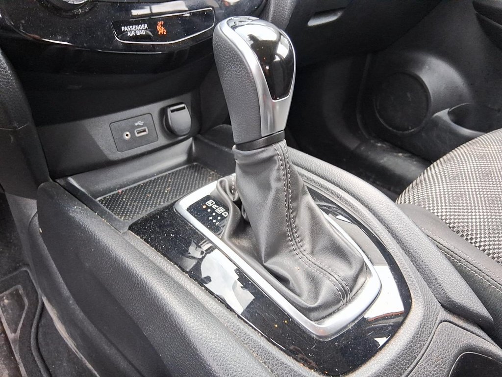 2019 Nissan Qashqai SV AWD CVT in Stratford, Ontario - 15 - w1024h768px
