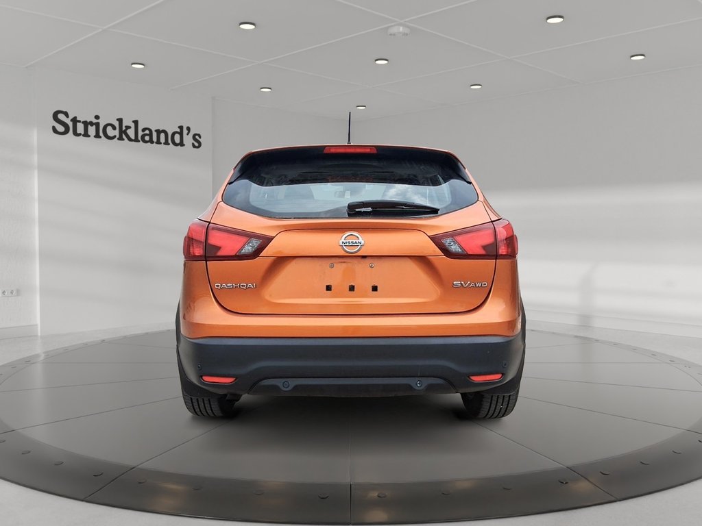 2019 Nissan Qashqai SV AWD CVT in Stratford, Ontario - 3 - w1024h768px