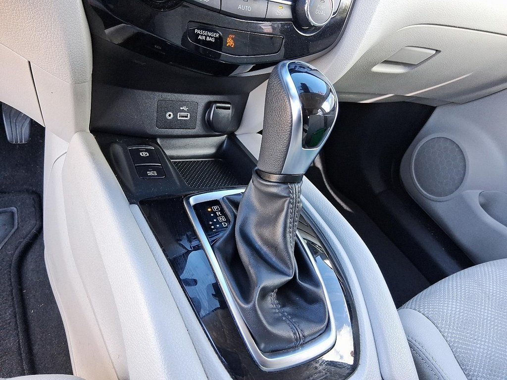 2021 Nissan Qashqai SV FWD CVT in Stratford, Ontario - 16 - w1024h768px