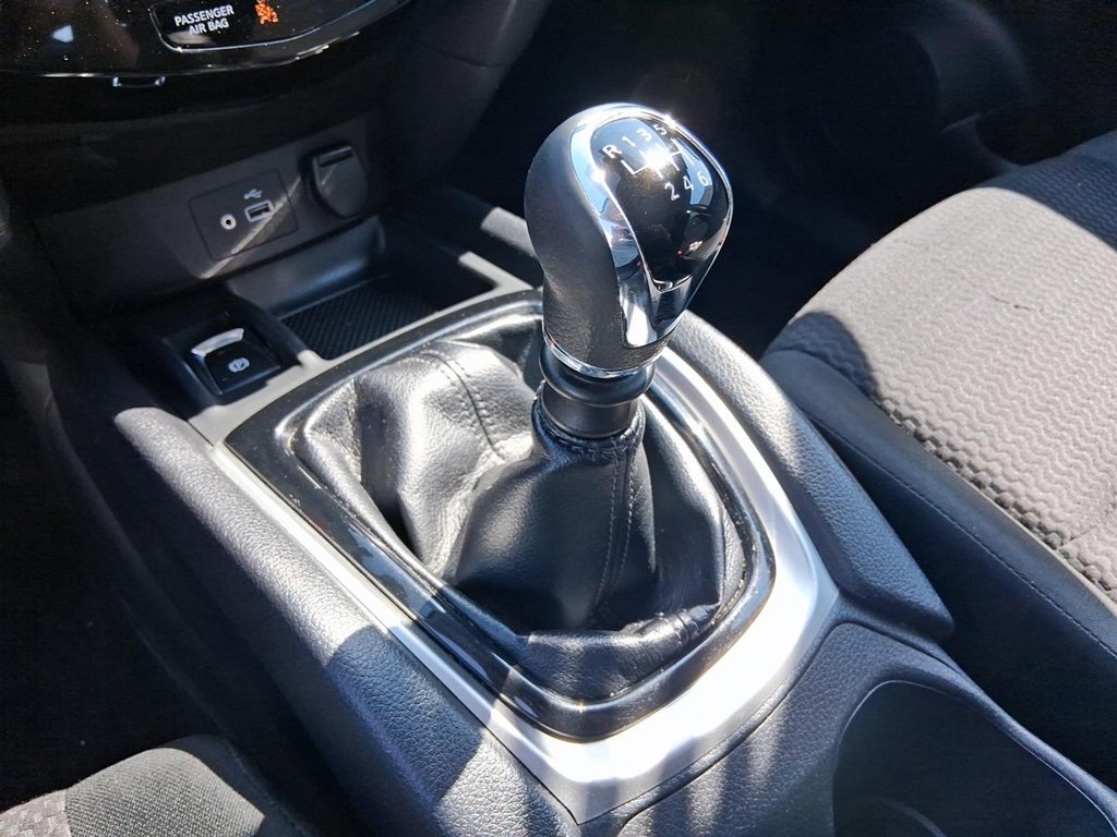 2021 Nissan Qashqai S FWD 6sp in Stratford, Ontario - 17 - w1024h768px