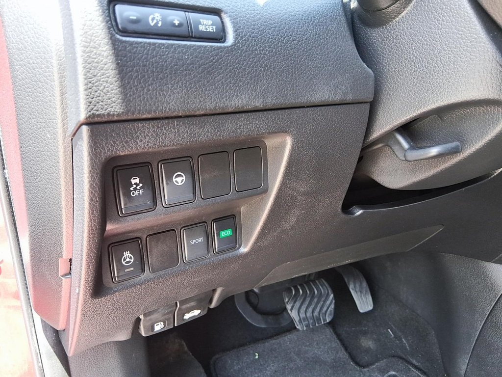 2021 Nissan Qashqai SV FWD CVT (2) in Stratford, Ontario - 18 - w1024h768px