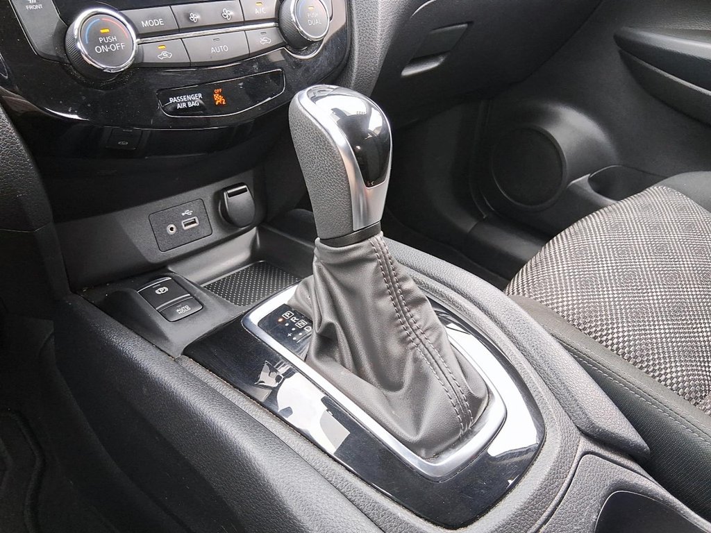 2022 Nissan Qashqai SV FWD CVT in Stratford, Ontario - 16 - w1024h768px