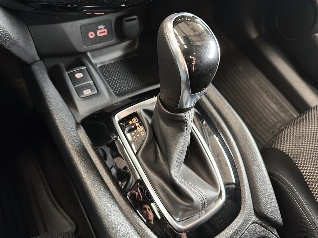 2023 Nissan Qashqai SV AWD CVT in Stratford, Ontario - 14 - w1024h768px