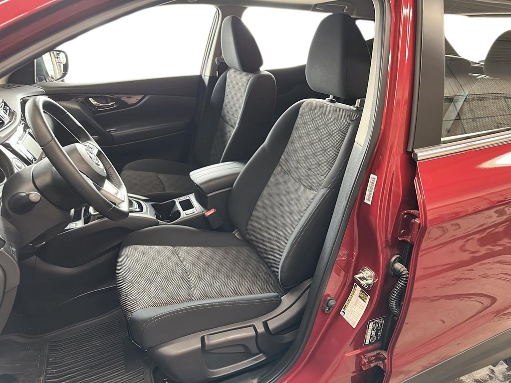 2023 Nissan Qashqai SV AWD CVT in Stratford, Ontario - 8 - w1024h768px