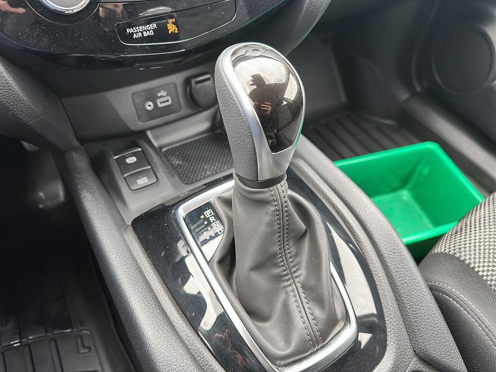 2023 Nissan Qashqai SV AWD CVT in Stratford, Ontario - 14 - w1024h768px