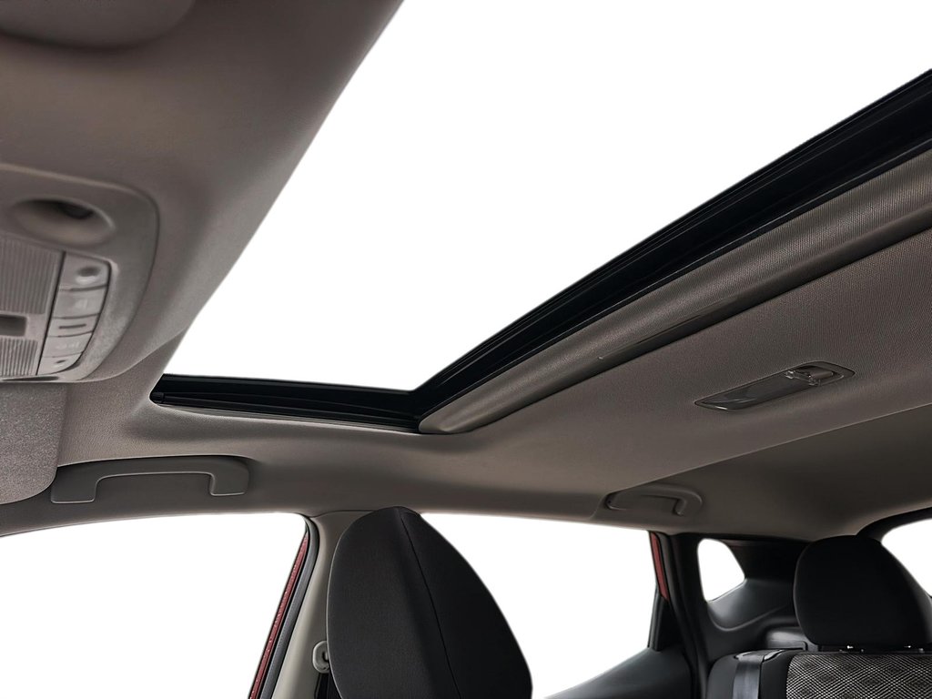 2023 Nissan Qashqai SV AWD CVT in Stratford, Ontario - 15 - w1024h768px