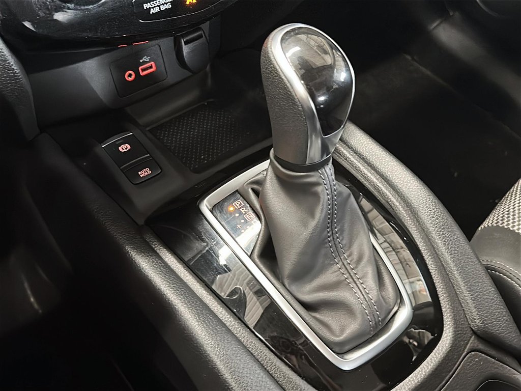 2023 Nissan Qashqai SV AWD CVT in Stratford, Ontario - 14 - w1024h768px