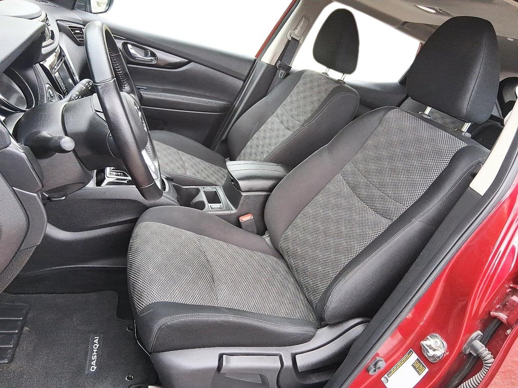 2023 Nissan Qashqai SV AWD CVT in Stratford, Ontario - 9 - w1024h768px