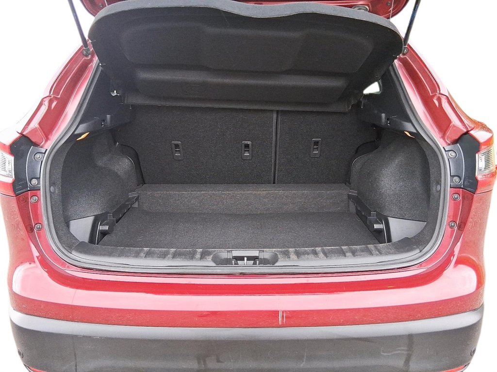 2023 Nissan Qashqai SV AWD CVT in Stratford, Ontario - 6 - w1024h768px