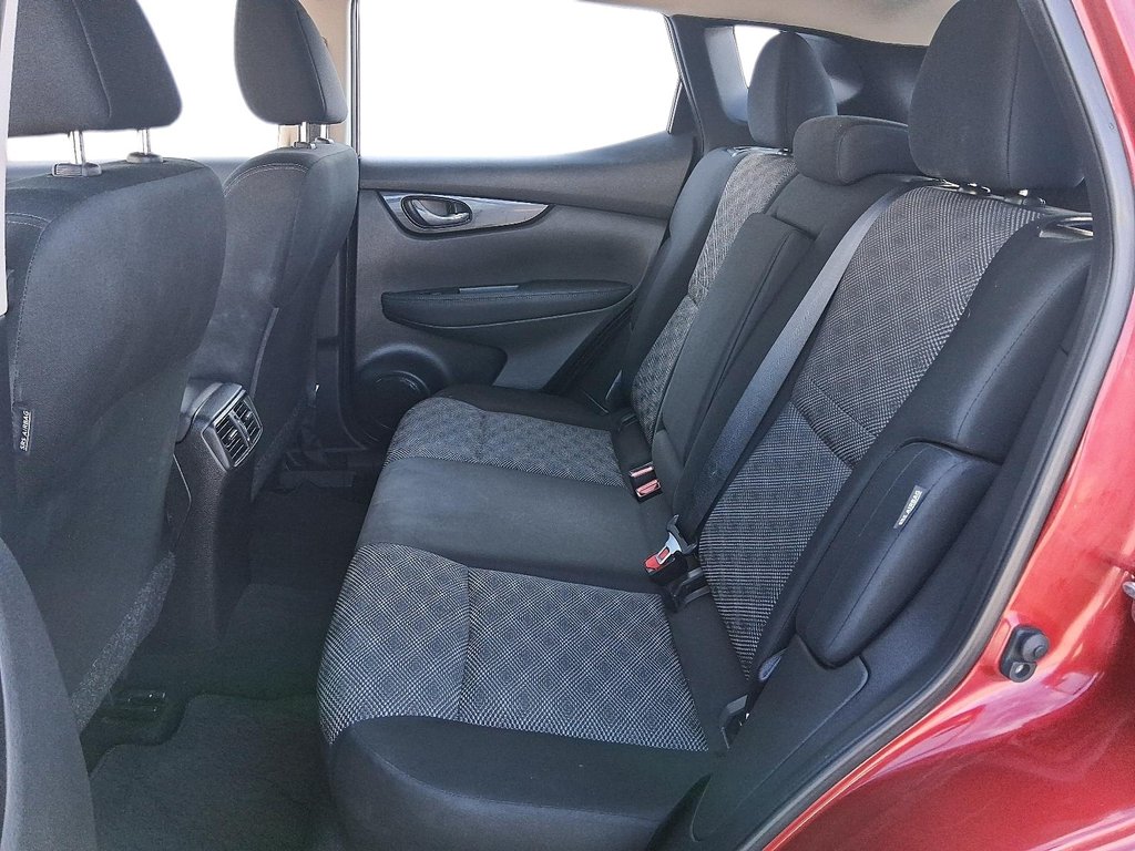 2023 Nissan Qashqai SV AWD CVT in Stratford, Ontario - 10 - w1024h768px