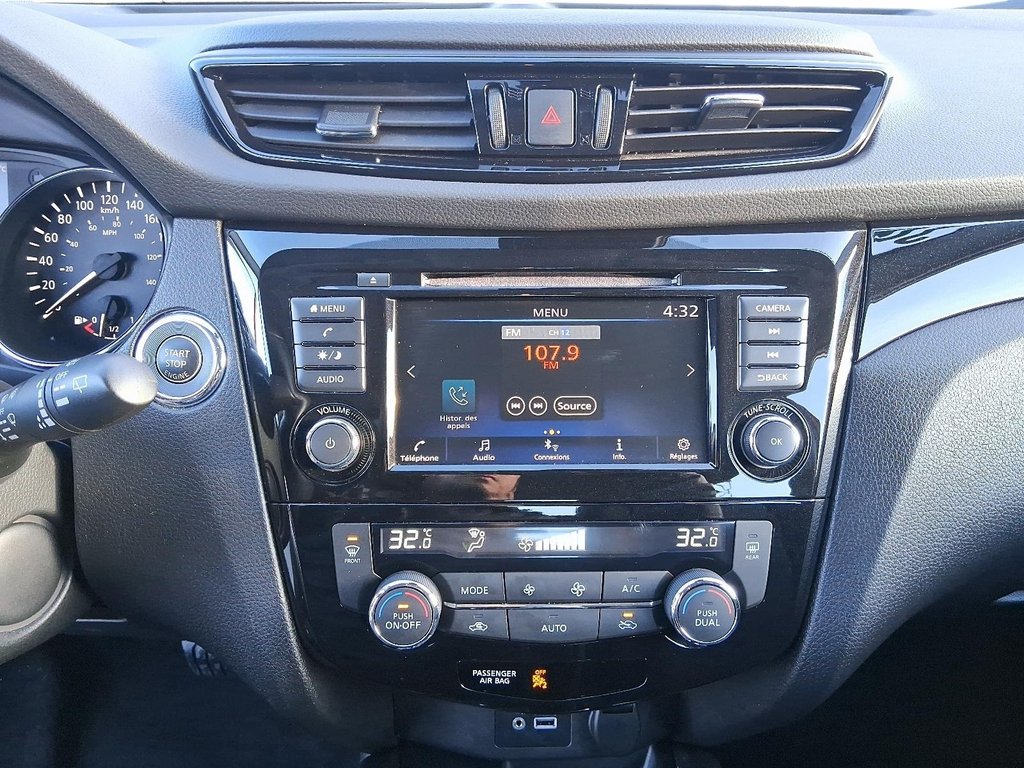 2023 Nissan Qashqai SV AWD CVT in Stratford, Ontario - 16 - w1024h768px