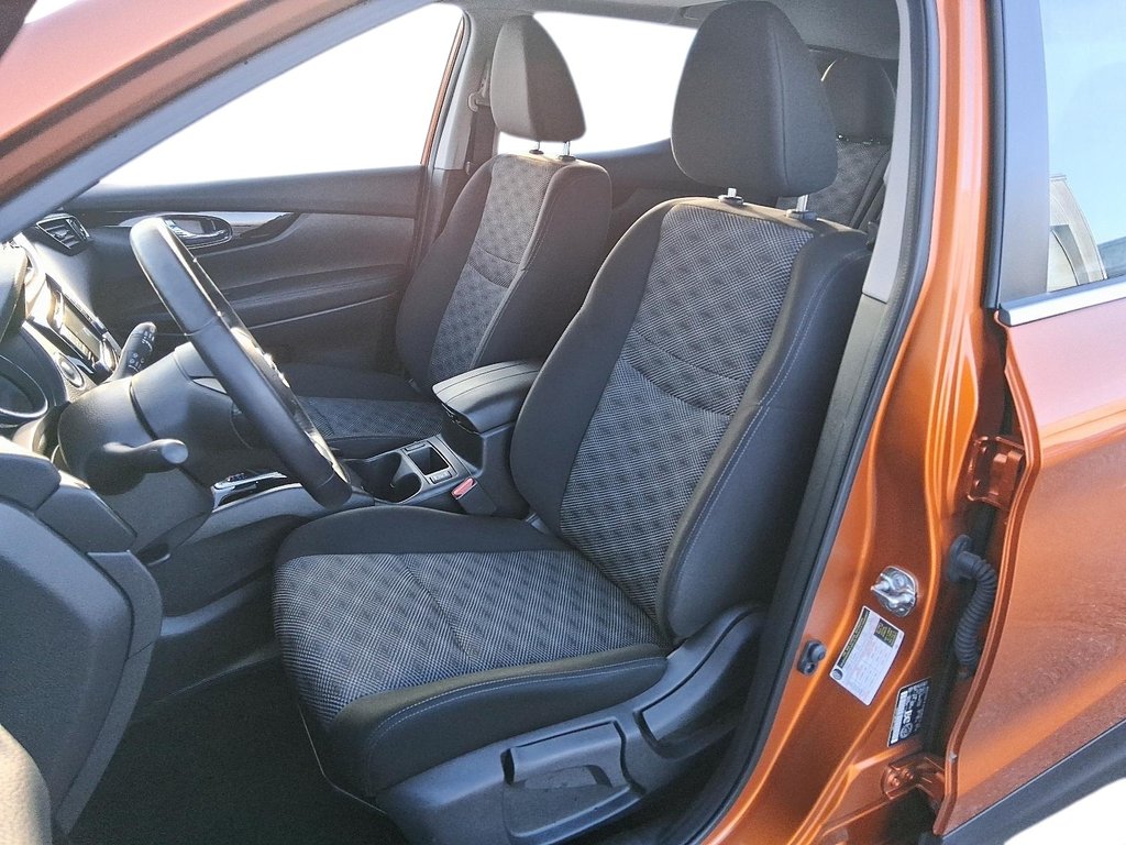 2023 Nissan Qashqai SV AWD CVT in Stratford, Ontario - 9 - w1024h768px