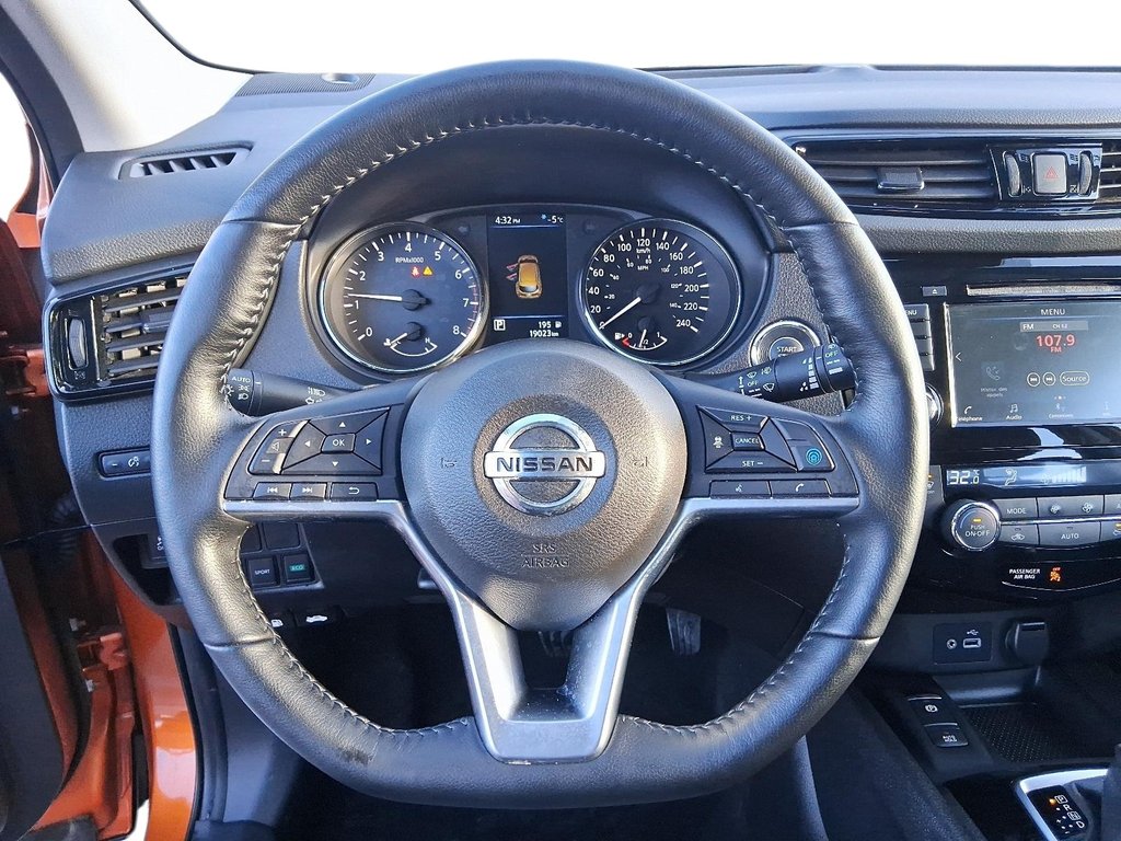 2023 Nissan Qashqai SV AWD CVT in Stratford, Ontario - 13 - w1024h768px