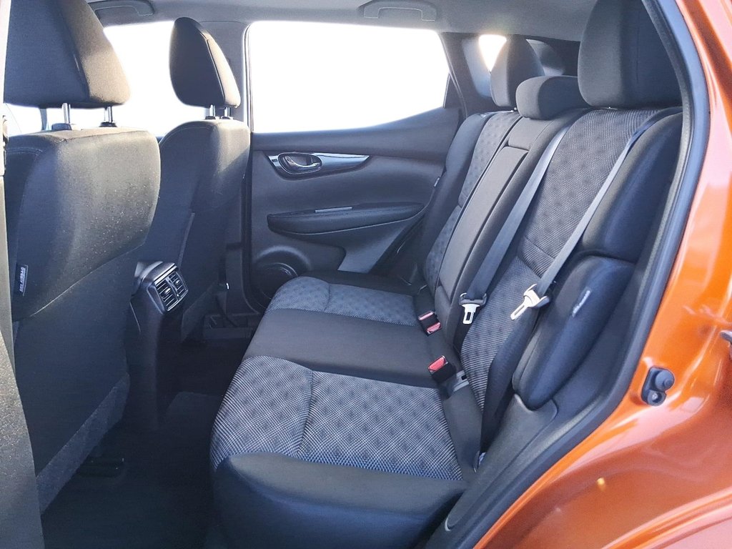 2023 Nissan Qashqai SV AWD CVT in Stratford, Ontario - 10 - w1024h768px