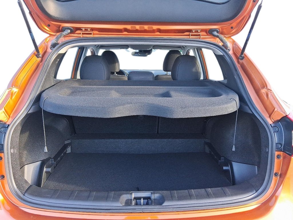 2023 Nissan Qashqai SV AWD CVT in Stratford, Ontario - 7 - w1024h768px