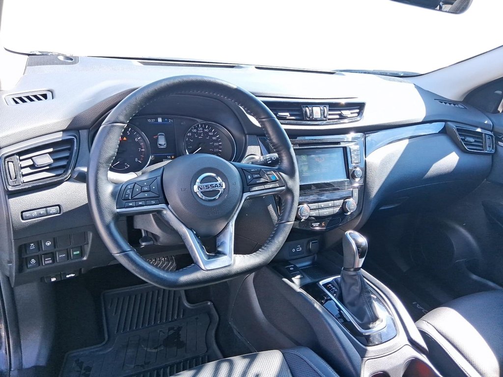 2023 Nissan Qashqai SL AWD CVT in Stratford, Ontario - 11 - w1024h768px