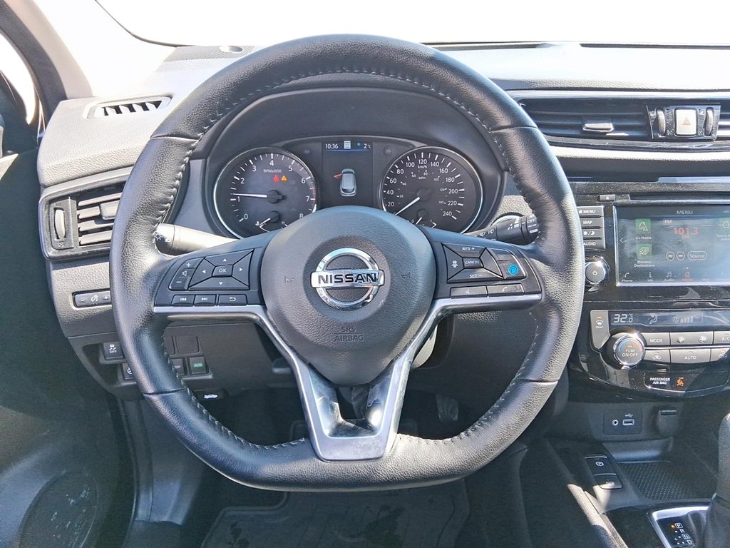 2023 Nissan Qashqai SL AWD CVT in Stratford, Ontario - 13 - w1024h768px