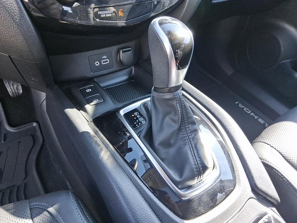 2023 Nissan Qashqai SL AWD CVT in Stratford, Ontario - 18 - w1024h768px