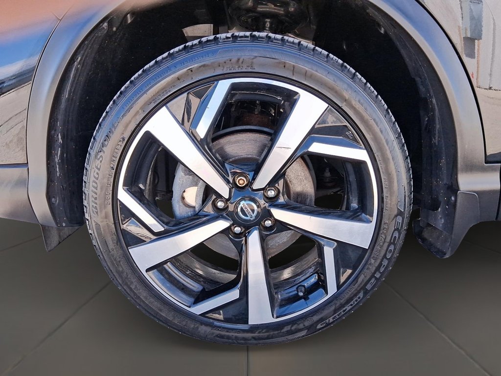 2023 Nissan Qashqai SL AWD CVT in Stratford, Ontario - 8 - w1024h768px