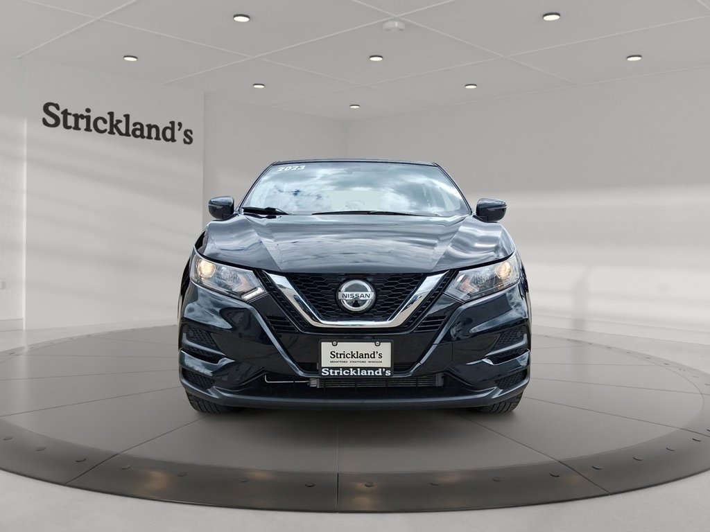 2023 Nissan Qashqai S FWD CVT in Stratford, Ontario - 2 - w1024h768px