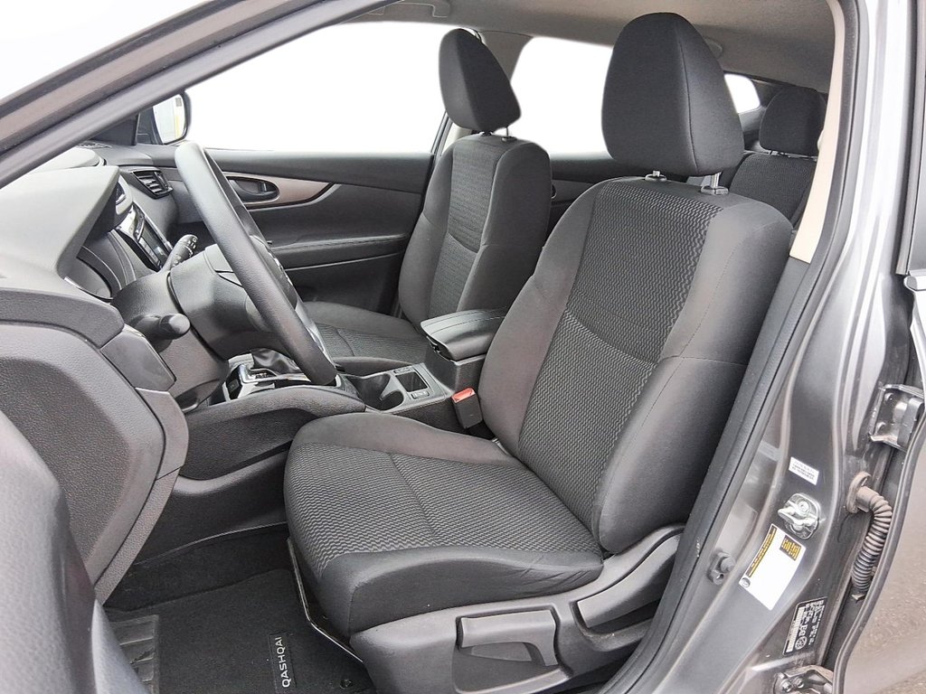 2023 Nissan Qashqai S AWD CVT in Stratford, Ontario - 9 - w1024h768px