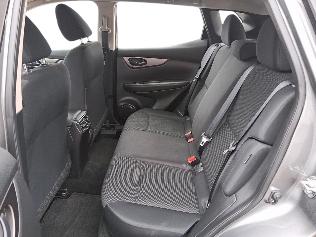 2023 Nissan Qashqai S AWD CVT in Stratford, Ontario - 10 - w1024h768px