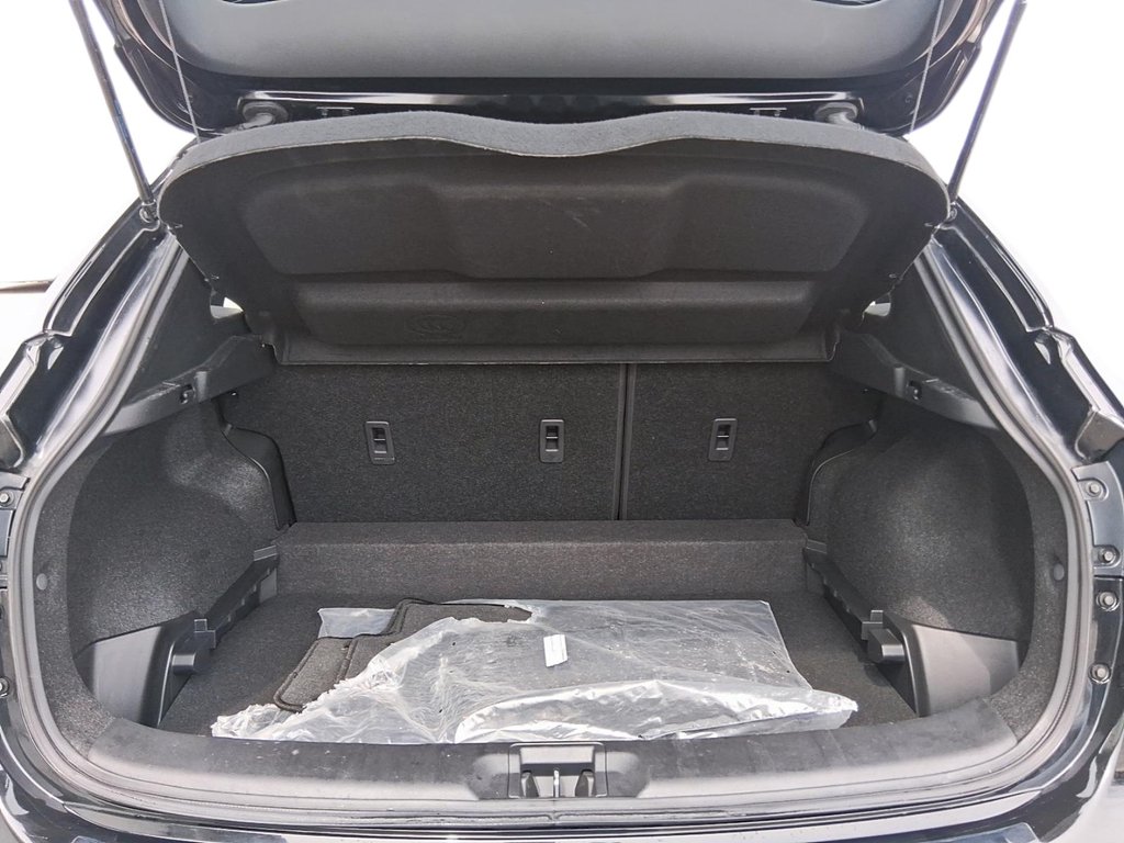 2023 Nissan Qashqai S AWD CVT in Stratford, Ontario - 7 - w1024h768px