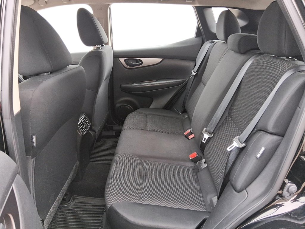 2023 Nissan Qashqai S AWD CVT in Stratford, Ontario - 10 - w1024h768px