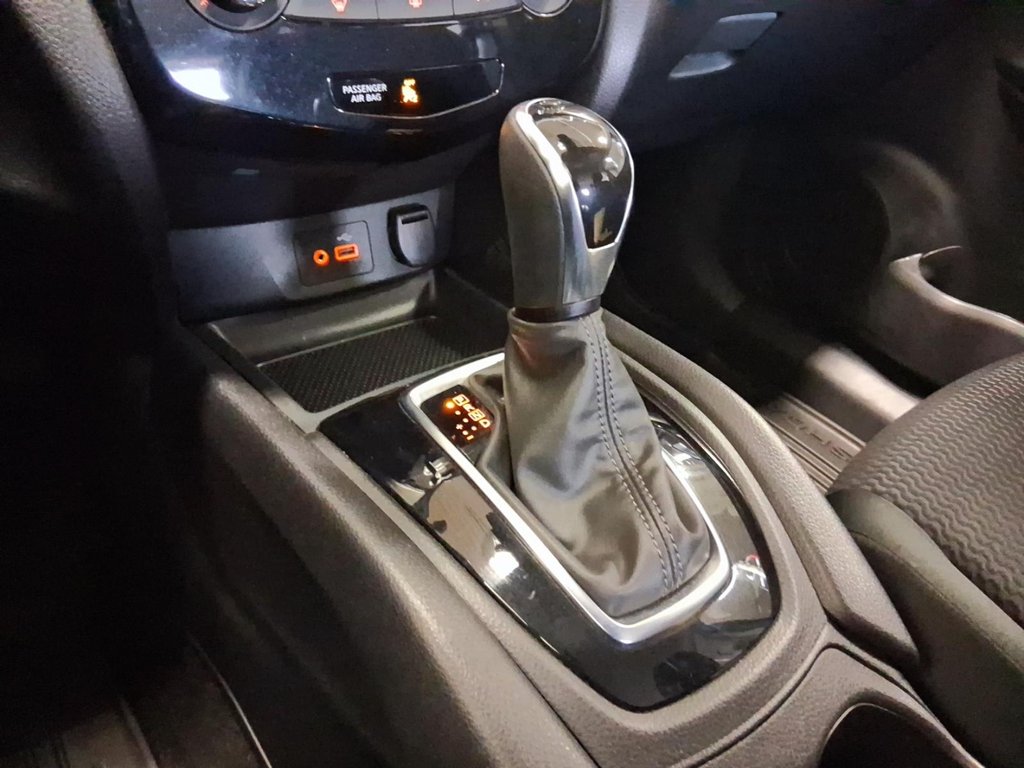 2023 Nissan Qashqai S AWD CVT in Stratford, Ontario - 17 - w1024h768px