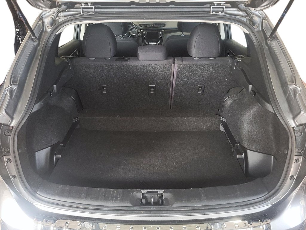 2023 Nissan Qashqai SV AWD CVT in Stratford, Ontario - 6 - w1024h768px