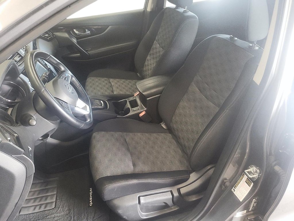 2023 Nissan Qashqai SV AWD CVT in Stratford, Ontario - 8 - w1024h768px
