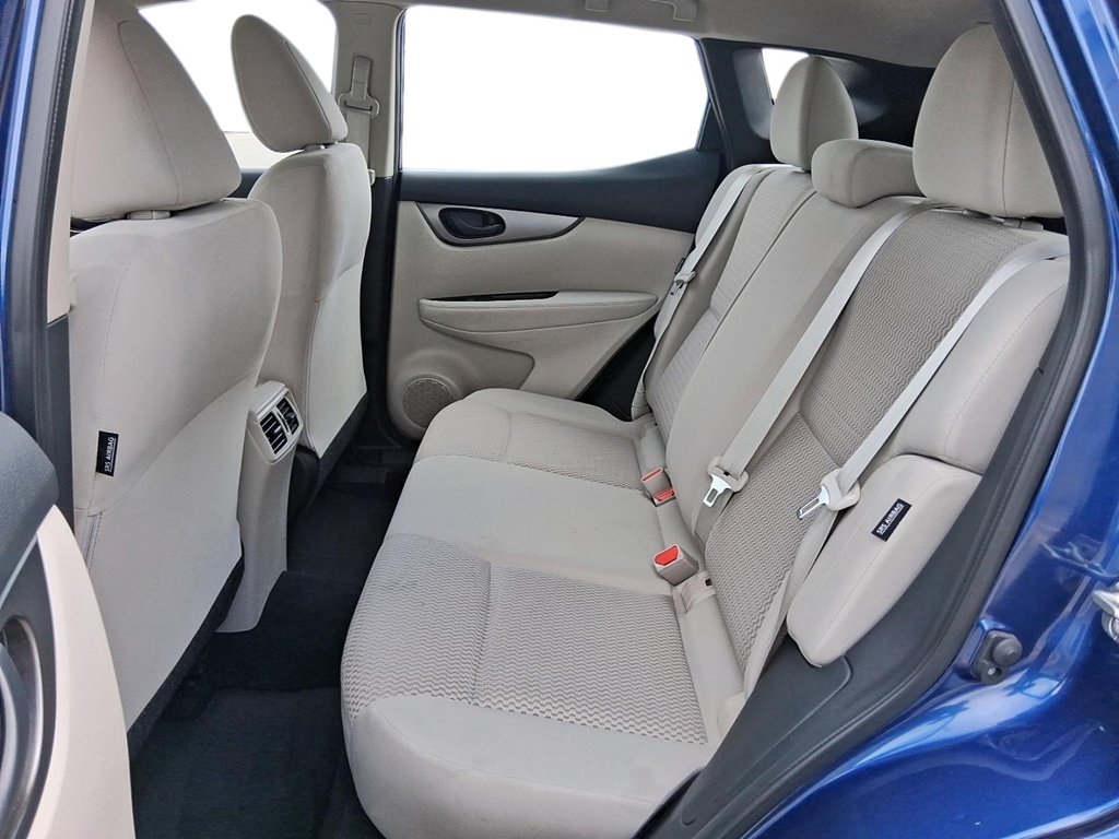 2023 Nissan Qashqai S AWD CVT in Stratford, Ontario - 10 - w1024h768px
