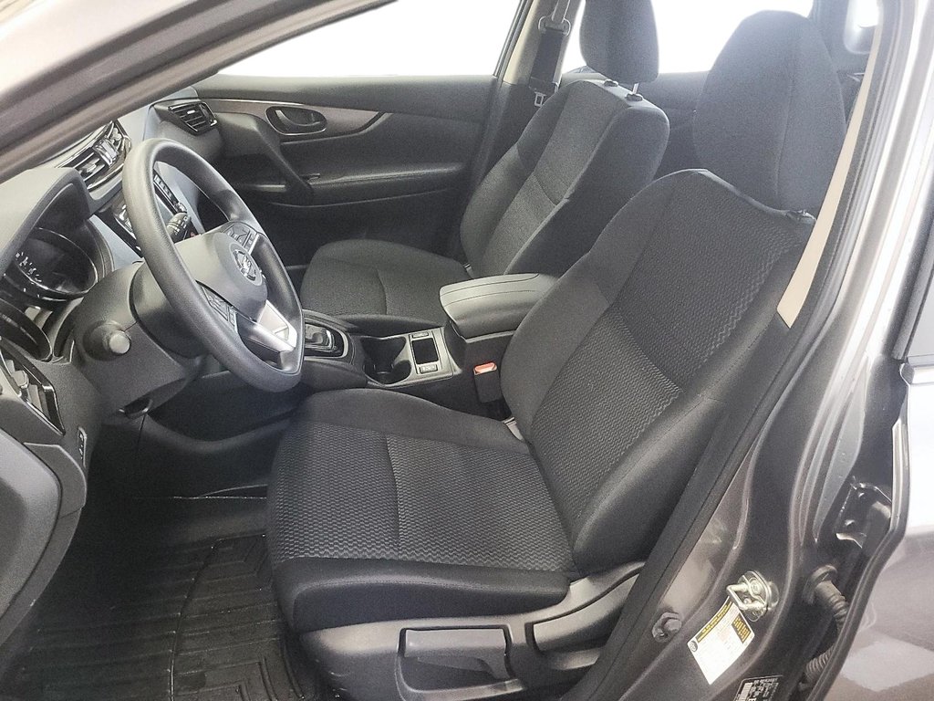 2023 Nissan Qashqai S AWD CVT in Stratford, Ontario - 8 - w1024h768px