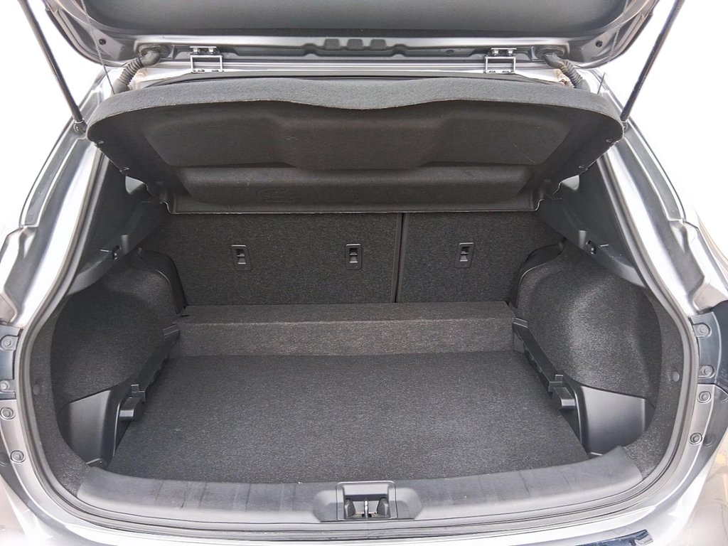 2023 Nissan Qashqai S FWD CVT in Stratford, Ontario - 6 - w1024h768px