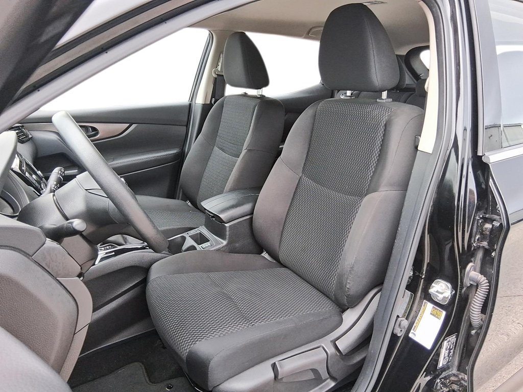 2023 Nissan Qashqai S FWD CVT in Stratford, Ontario - 9 - w1024h768px