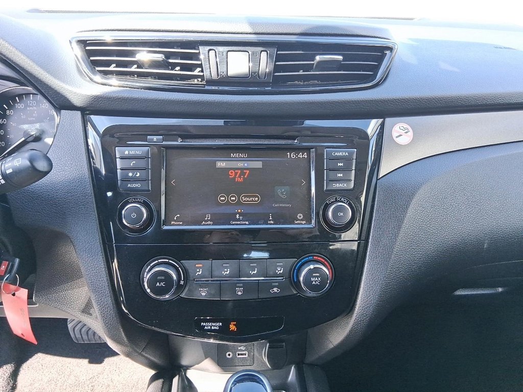 2023 Nissan Qashqai S AWD CVT in Stratford, Ontario - 15 - w1024h768px