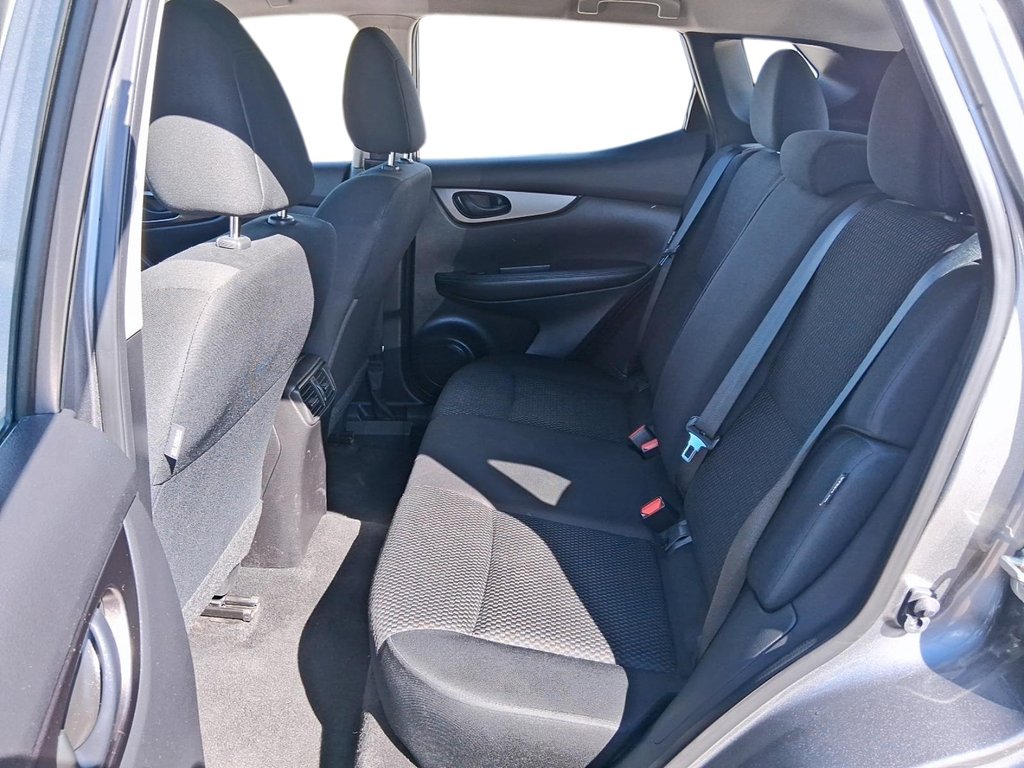 2023 Nissan Qashqai S AWD CVT in Stratford, Ontario - 9 - w1024h768px